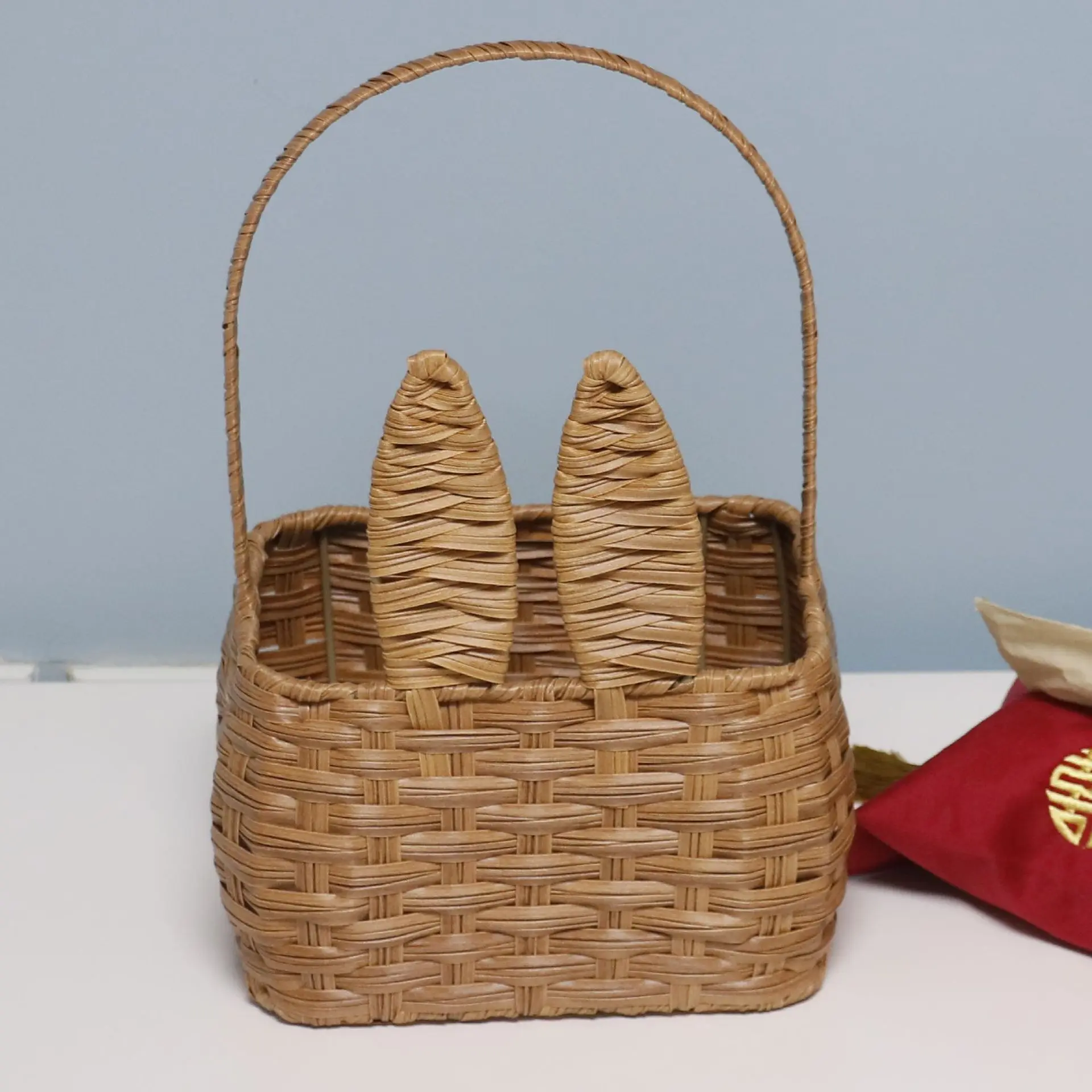 

Home Storage Organizers Imitation Rattan Woven Basket Portable Pastoral Rabbit Ears Picnic Fruit Basket Picking Storage Basket