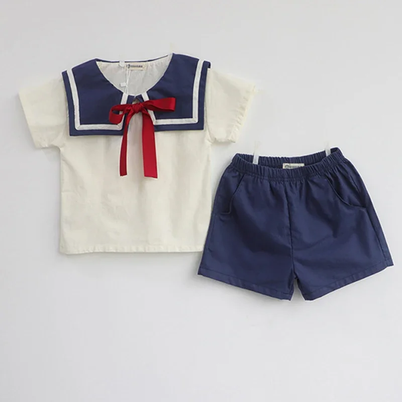 

Летний костюм в Корейском стиле для маленьких мальчиков и девочек, хлопковая льняная одежда с матросским воротником, футболка + шорты, костюм для маленьких мальчиков и девочек