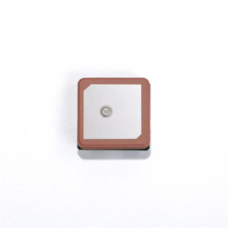 China Supply YW-25254G3 GPS Tracker Chip GNSS Module for Auto Vehicles' Navigation and Locator GPS Receiver for Car Navigation