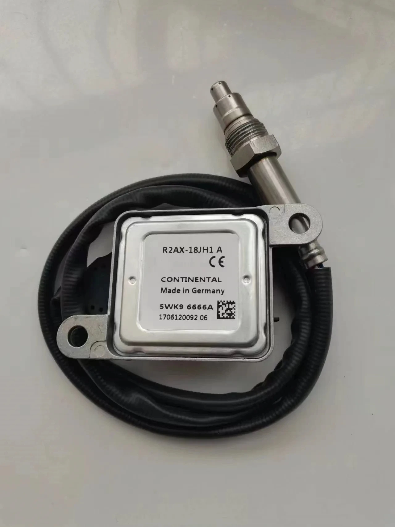 

Высокое качество, новый датчик кислорода 5WK96666A R2AX-18JH1 A 5WK9 6666A для Mazda