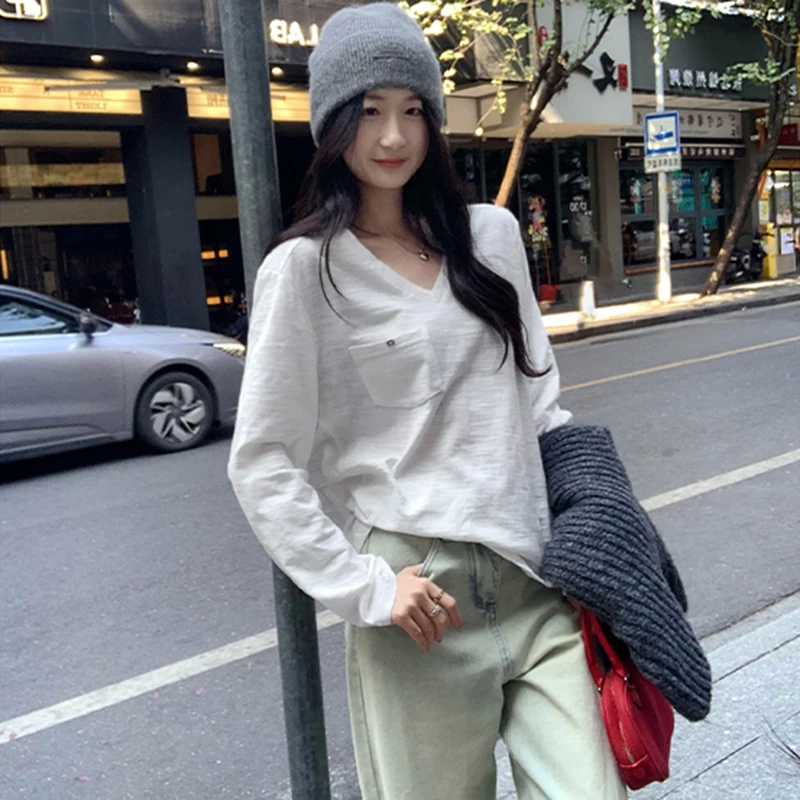 

Thin Cotton T-Shirt Long Sleeve Women Bottoming Tops Solid Color Pocket V-Neck T-shirts Female 2026 New Arrivals Tees Shirts