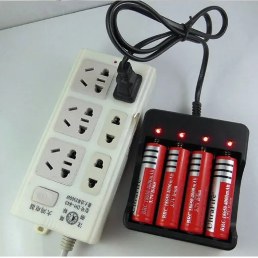 18650 Battery Charger EU Plug 1/2/4 Slots Smart Fast Charger 18650 Lithium Rechargeable Battery Charging Device DC 4.2V 1A ﻿