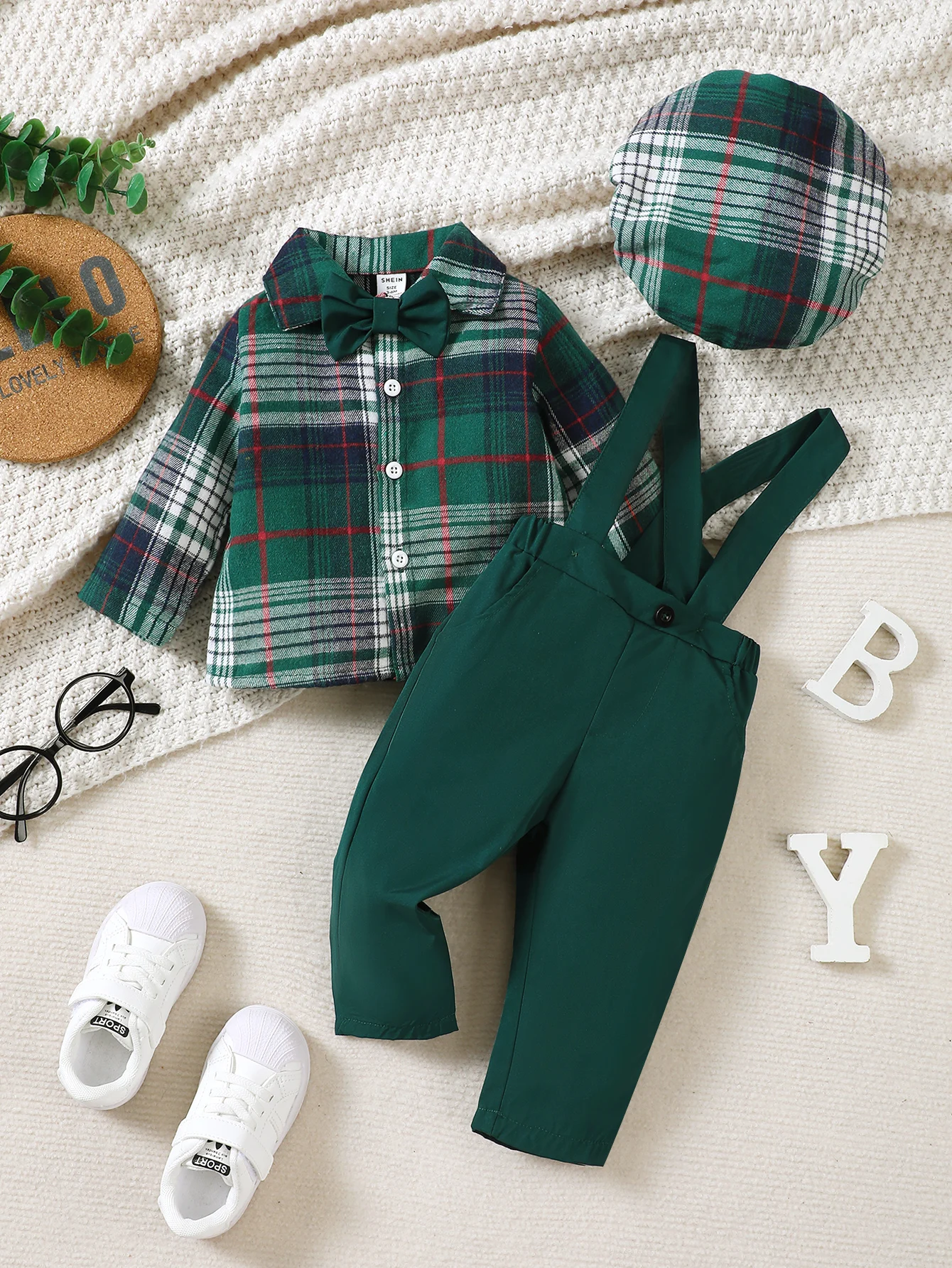 GentlemanStyle Boy Boy Handsome Suit Lapel Plaid Bow Tie Long Sleeve Shirt Temperament Dark Green Suspenders Suit Long Pants Hat