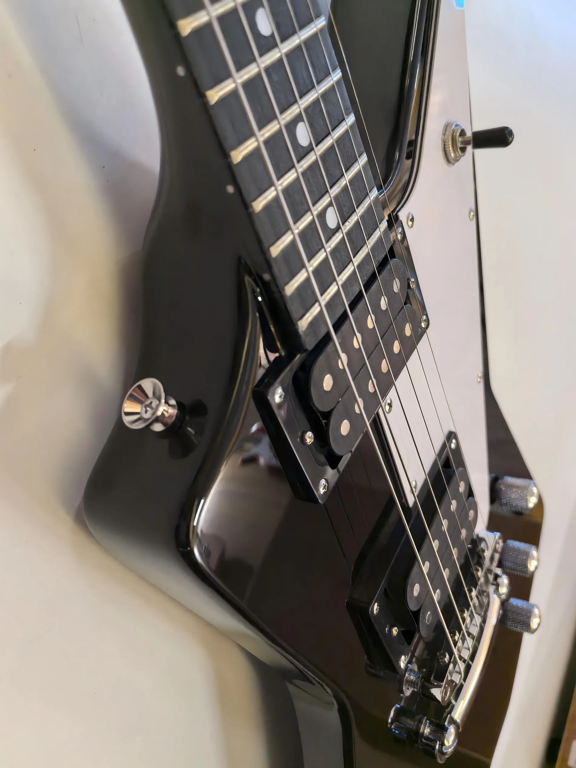 Active models: stock, orders can be shipped! Irregular Black 22 Fret 6 String Electric Guitar, Customizable!