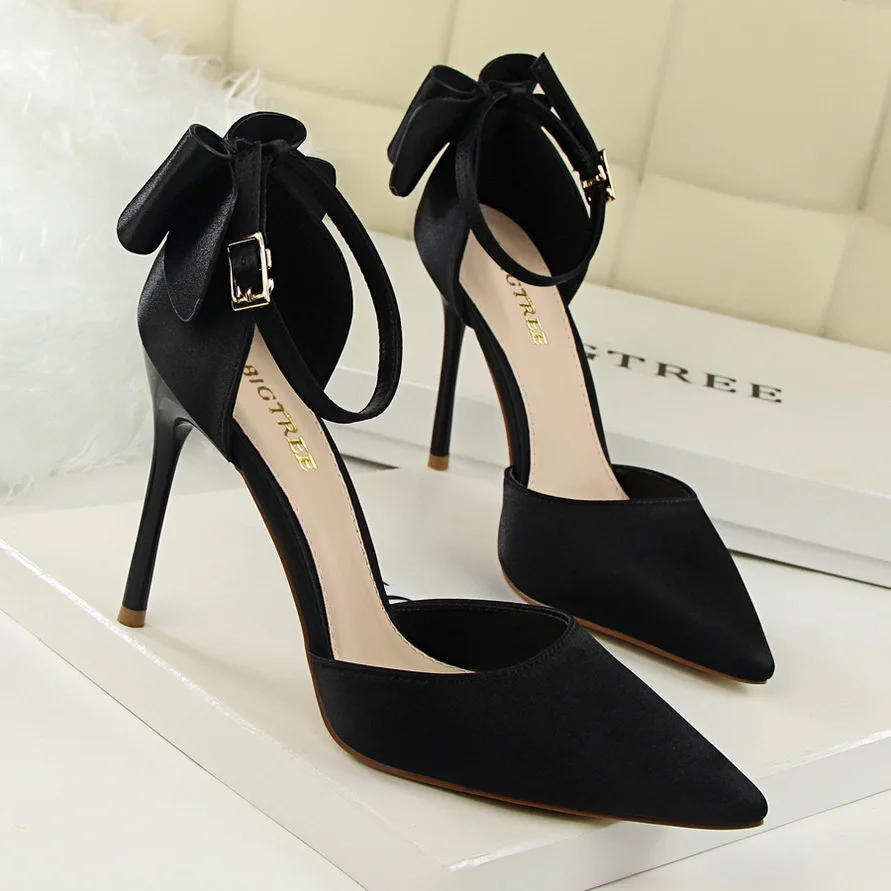 

Sexy and Gentle Pointed Satin Hollow Bow Strap High Heel Sandals Stiletto High Heel Metal Buckle Shallow-cut Women's High Heels