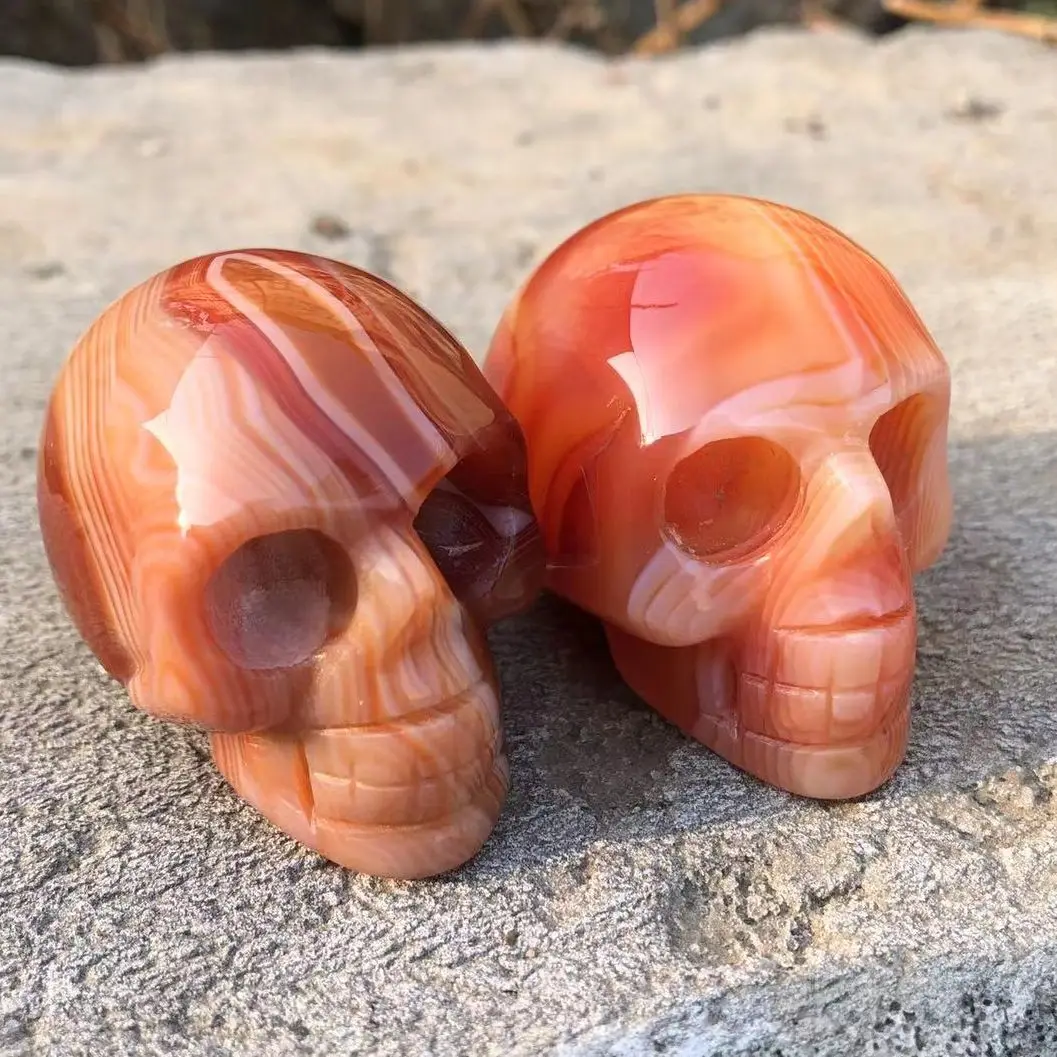 

Natural Stones Crystal Skull Statue Red Agate Quartz Stone Carved Energy Ore Mineral Healing Crystals Figurine Home Decore