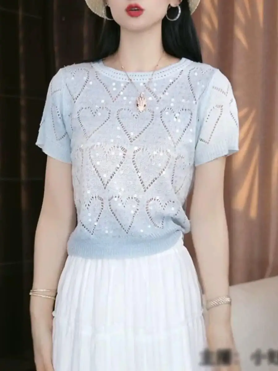 nova-blusa-de-verao-2026-com-gola-redonda-trico-vazado-manga-curta-estilo-pequeno-perfume-com-bolso-e-lenco-de-bolso