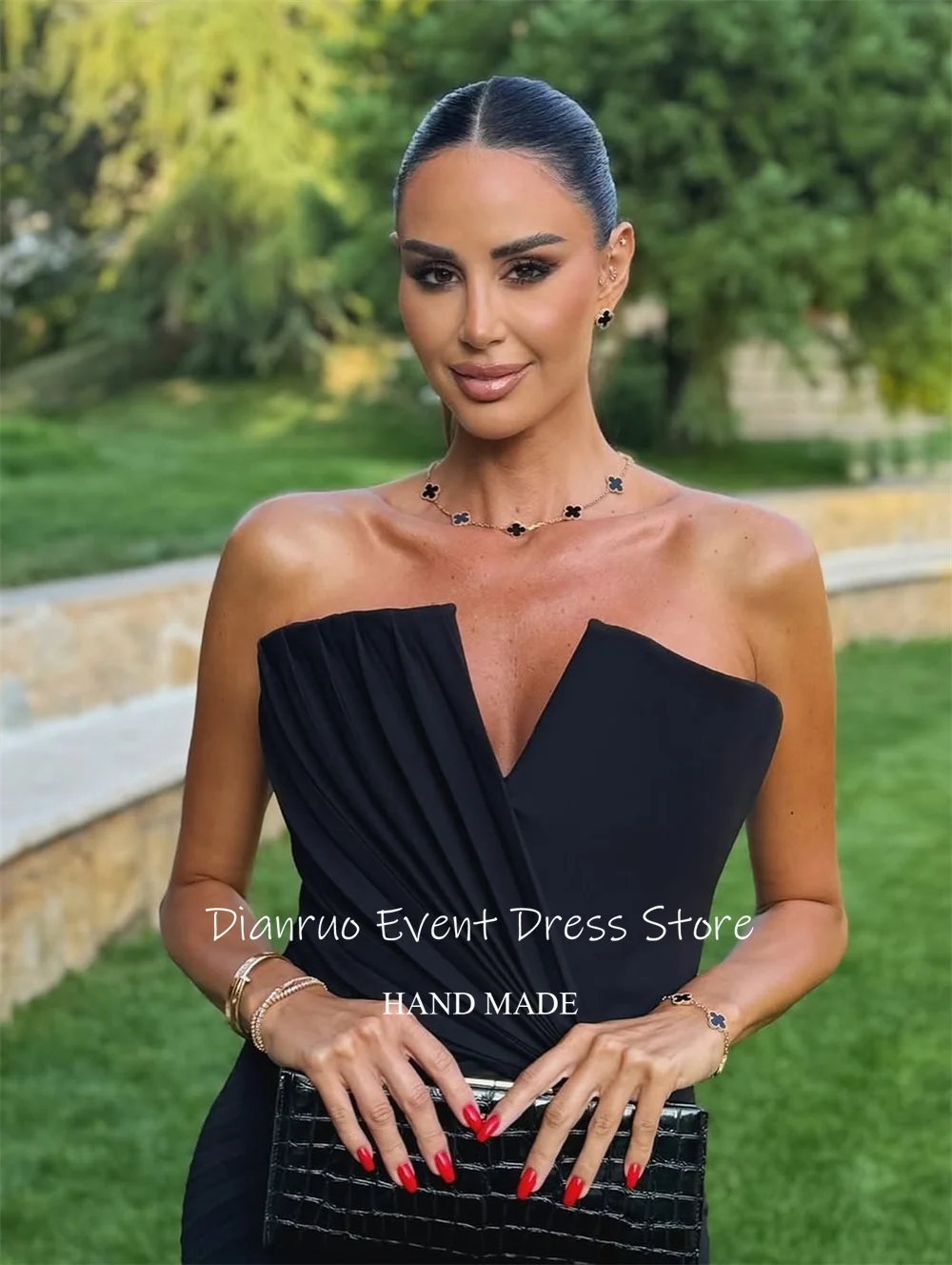 Dianruo 黒シャーリングイブニングドレスハイスリットサテンマーメイド Vestidos デ フィエスタフィットノースリーブ Abiti Da Cerimonia カスタマイズ