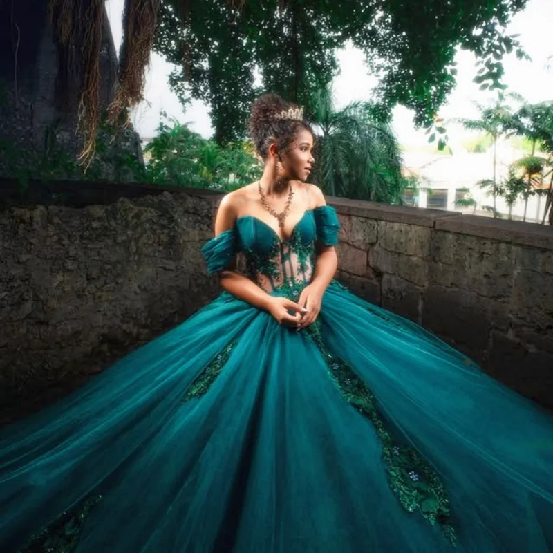 

Dark Green Quinceanera Dress off-shoulder Flower Decal Lace Layering Long tail Vestidos De 15 Quinceanera ﻿Customize