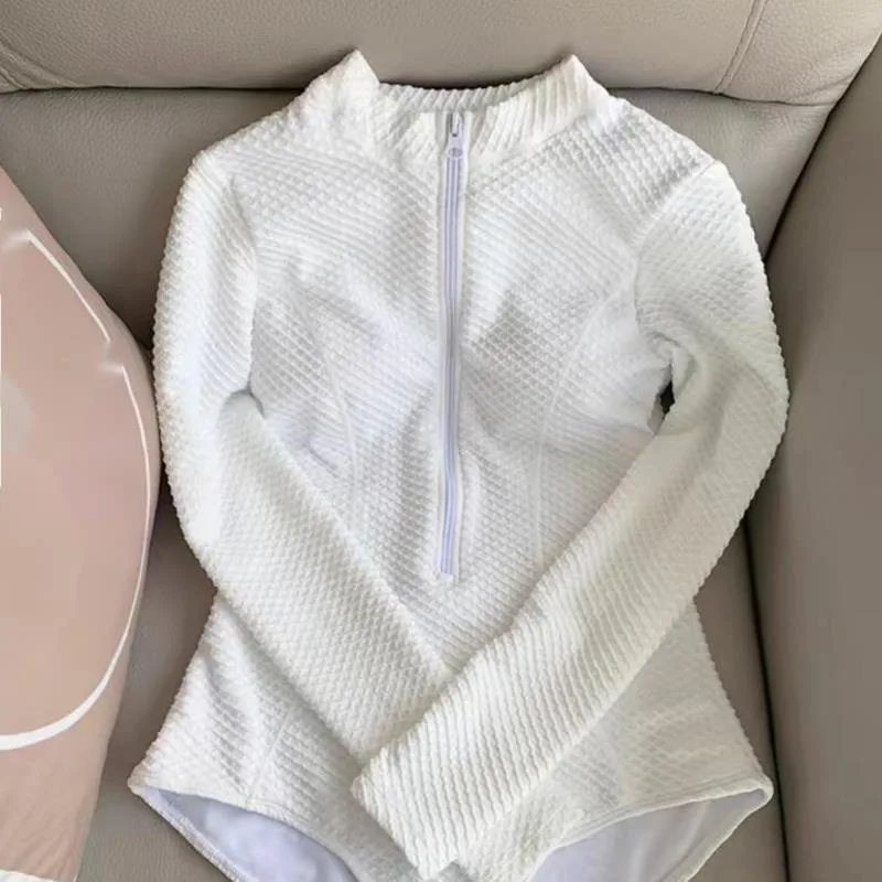 Minimalist Style White Long Sleeve Swimsuit One Piece Swimwear For Women Comfortable Solid Color Vacation Hot Spring Diving Suit