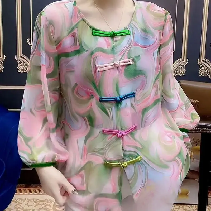 Blusa Vintage con estampado folclórico para mujer, camisa de manga larga con hebilla de disco chino, cuello redondo, informal, moda de primavera y