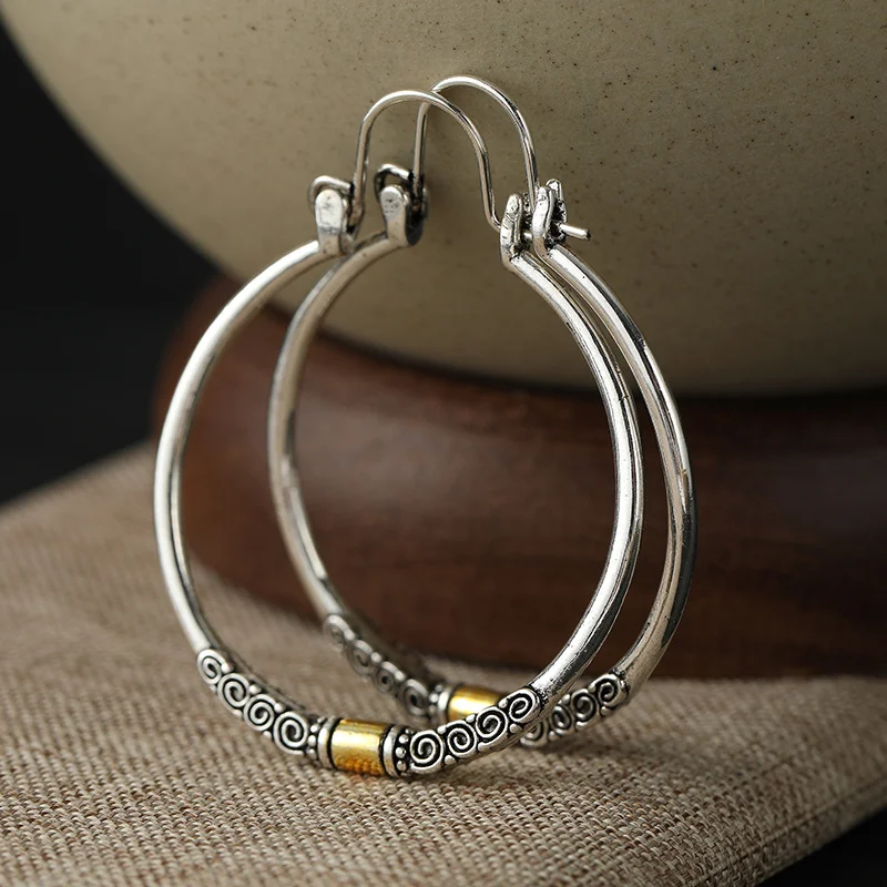 Damen Vintage Silberbeschichtete Creolen mit Farbblock-Spiraldesign, Kreisförmige Ohrringe für den Alltag, Pendeln, Freizeit und Reisen