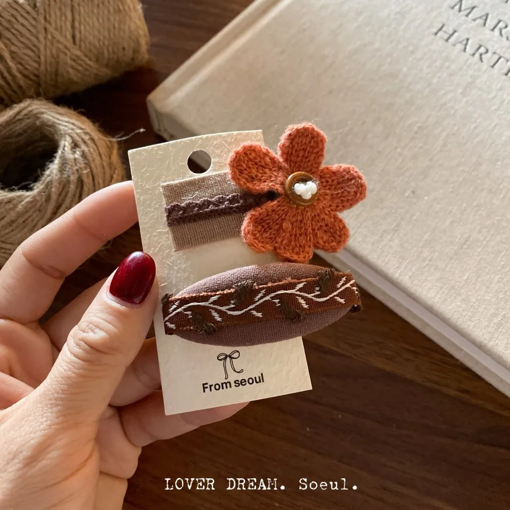 Small Brown Floral Hair Claw Clip for Side and Fringe Lightweight Elegant Everyday Standard Size Hair Accessories