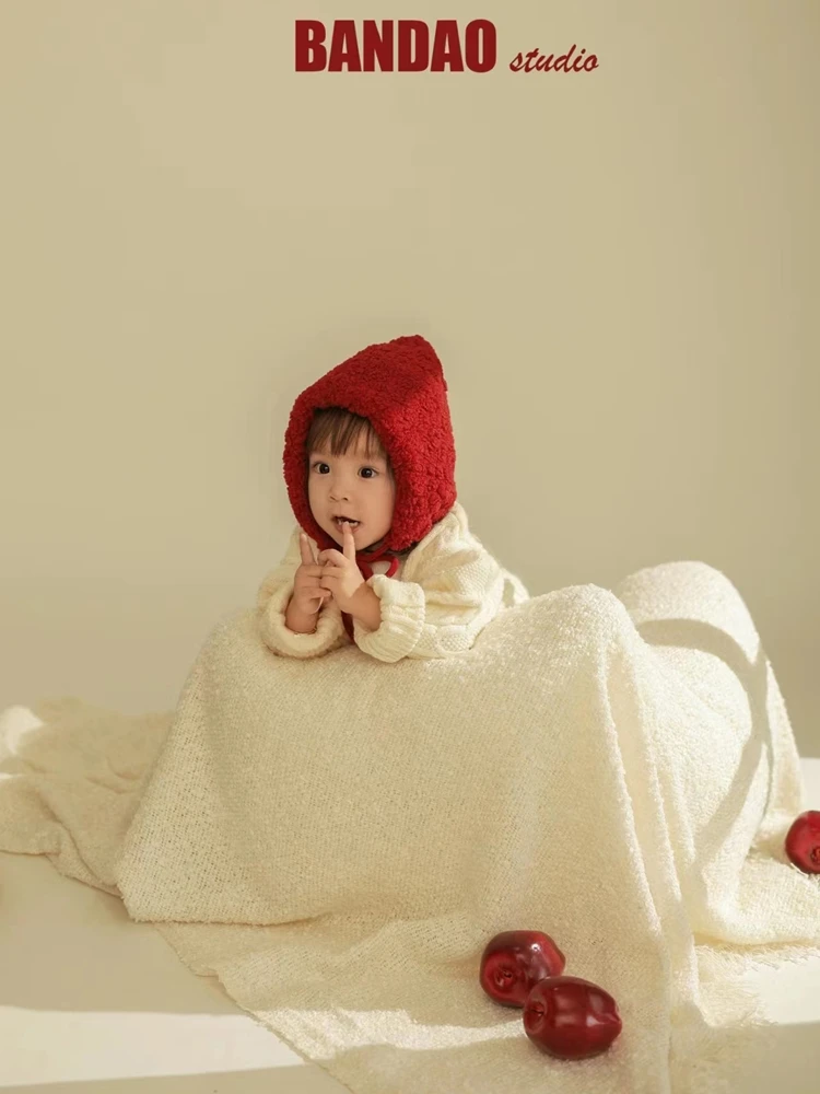 Childrens New Year Photography Apple Props Red Knitted Hat Studio Christmas Photography Knitted Versatile Baby Girl 신생아촬영