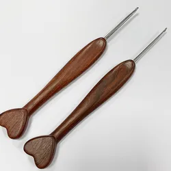 Love Blood Sandalwood Handle Crochet Hooks Stainless Steel Needle Doll Yarn Weaving Needles