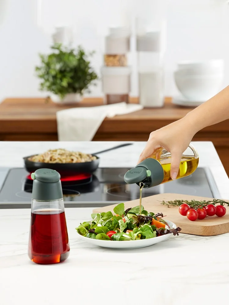 

Стеклянный дозатор для масла LeKue, герметичная бутылка для уксуса и масла для кухни, легко открывается и закрывается, для домашнего использования и хранения.