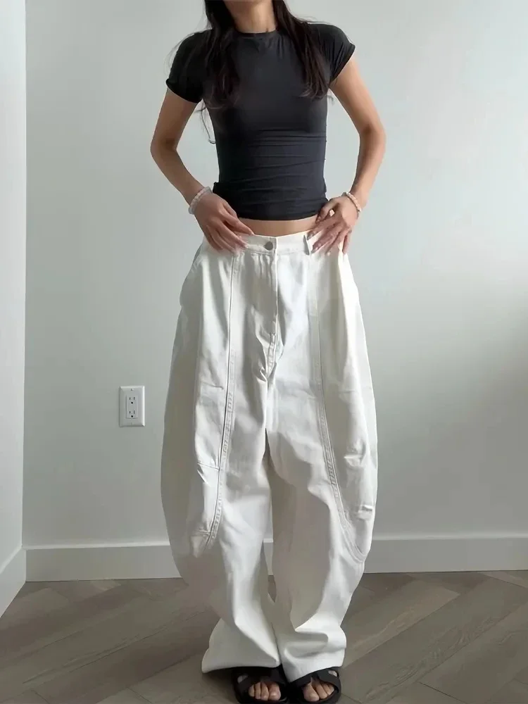กางเกงขายาวสีขาวสไตล์วินเทจสำหรับผู้หญิง คอลเลคชั่นใหม่ปี 2025 กางเกงแฟชั่นทรงขาบานสไตล์ Y2K กางเกงลำลองสตรีทแวร์ กางเกงขายาวผู้หญิง