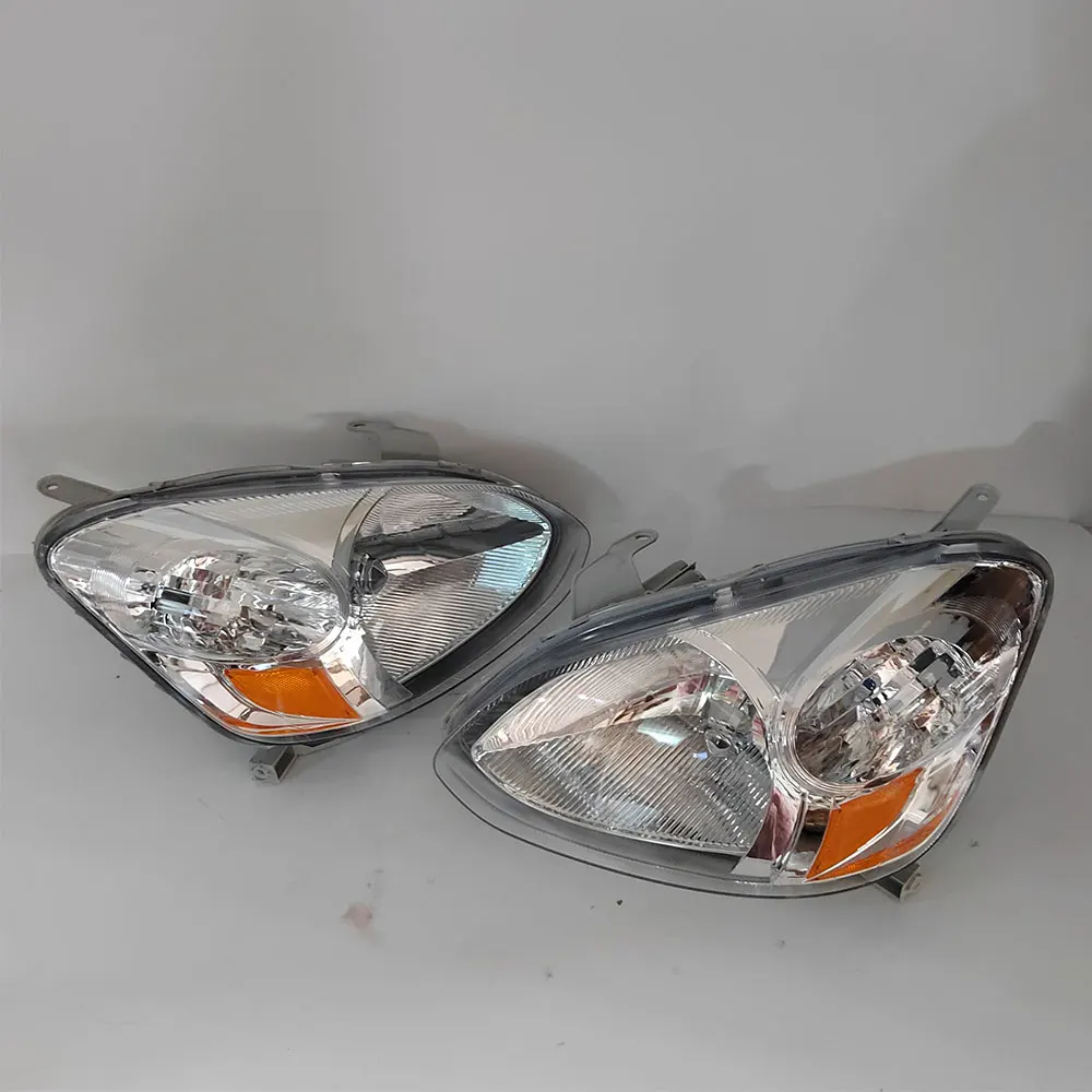 A Pair Car Headlights For Toyota Platz NCP12 NCP16 SCP11 2003 2004 2005 Headlamp White 8111052290 8113052290