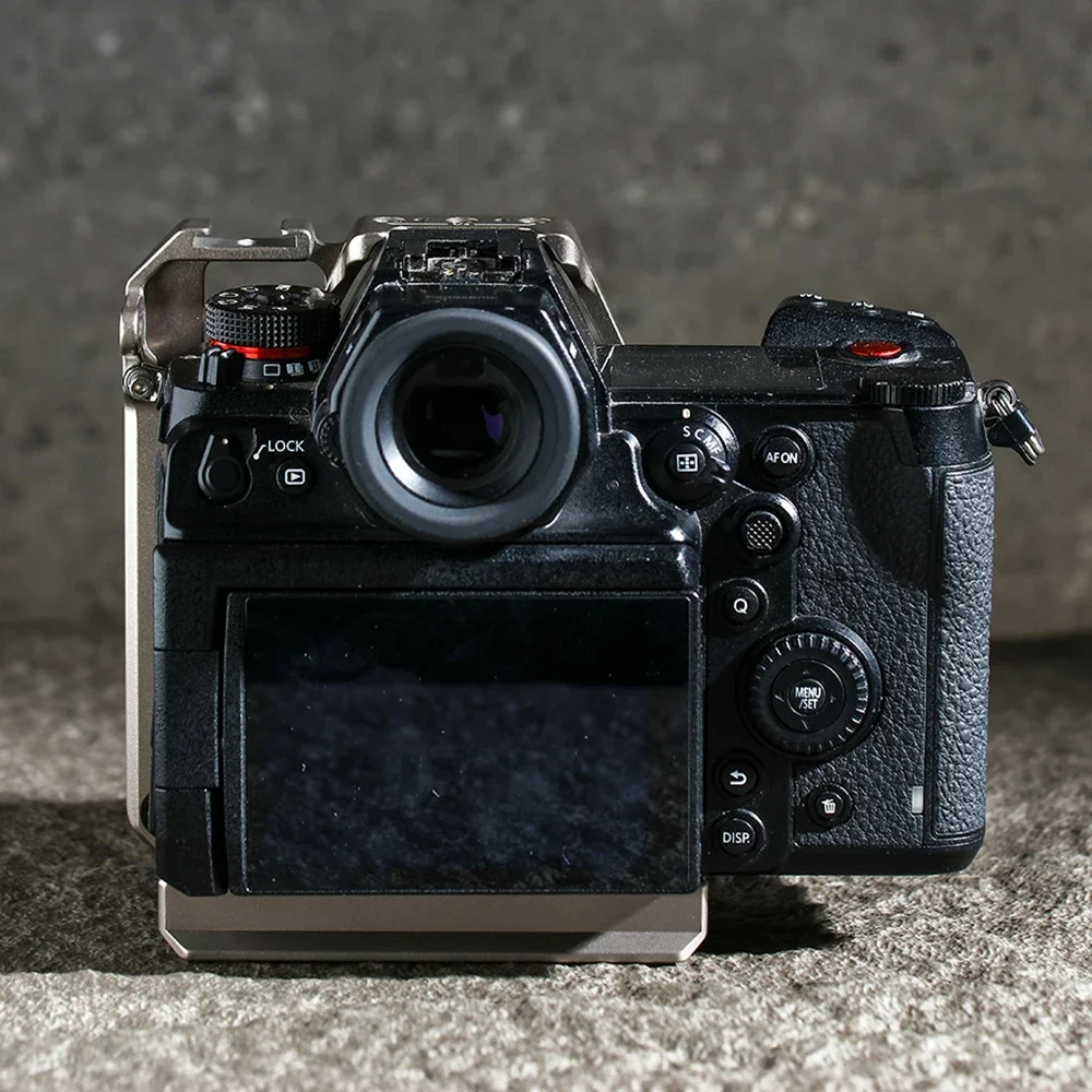 YANZUO Metal Cage for LUMIX S1H Camera - Video Production Stabilizer with Protective Frame & Expansion Ports - Image 5