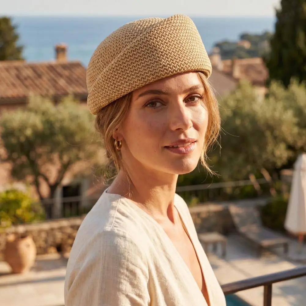 Women Elegant Straw Pillbox Hat Fedoras Classic Straw Beret Hat Simple Weave Medicine Box Hat Beach Visor