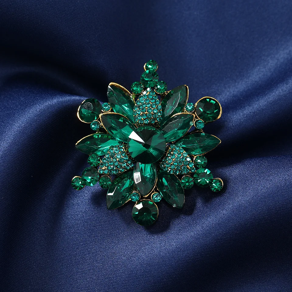 New Vintage Fashion Geometric Gorgeous Floral Glass Brooch Alloy Rhinestone Corsage Coat Clothing Pin Accessories