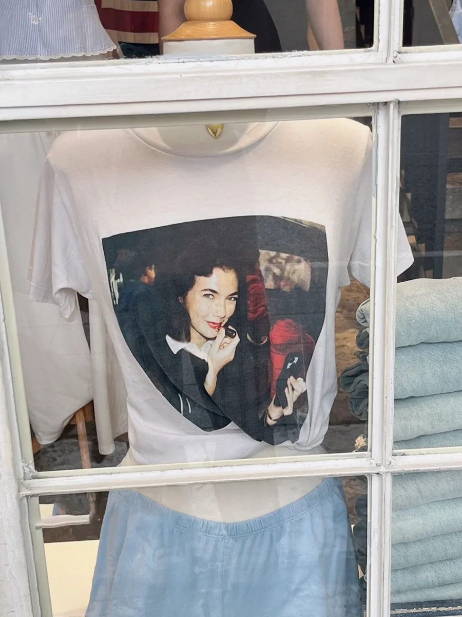 

Photo Graphic Print T-shirt Women Summer Crew Neck Short Sleeve Tee Shirts Casual Fashion Vintage T-shirts Female Tops New