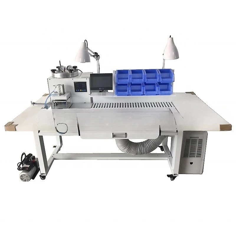 Fully automatic digital vacuum wax injection machine with its own cooling system