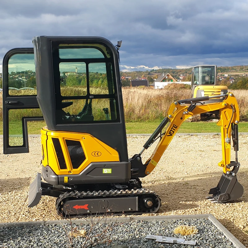 

China Manufacturers Cheap 1.6Ton Excavator CE EURO 5 EPA Engine Mini Excavators Hydraulic Small Digger with Attachments