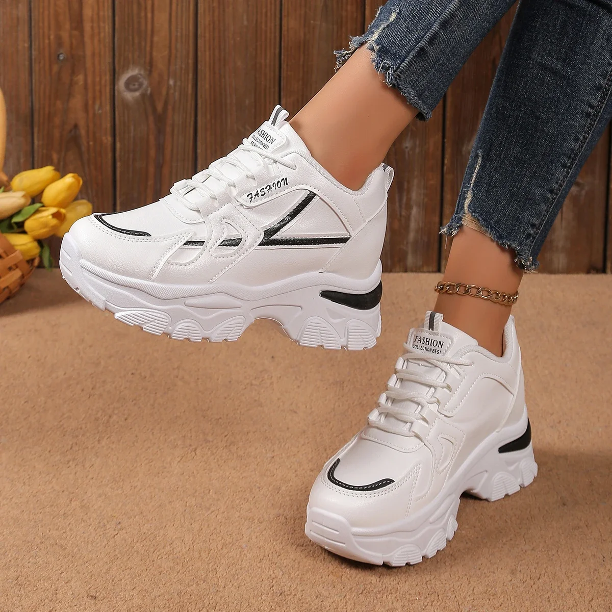 

Новая модная удобная повседневная спортивная обувь с круглым носком на толстой подошве на шнуровке, весенне-осенняя пикантная прогулочная обувь большого размера для женщин