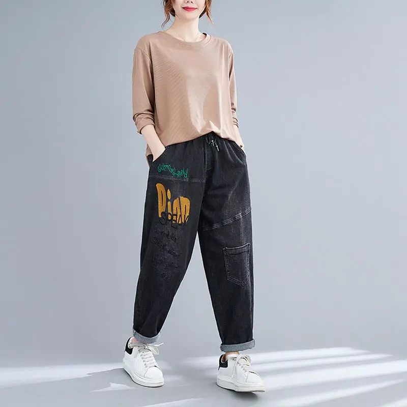 150KG ladies' casual embroidered jeans, fashionable waist loose pockets, plus size, 6XL, 7XL, 8XL,autumn and winter, new style.