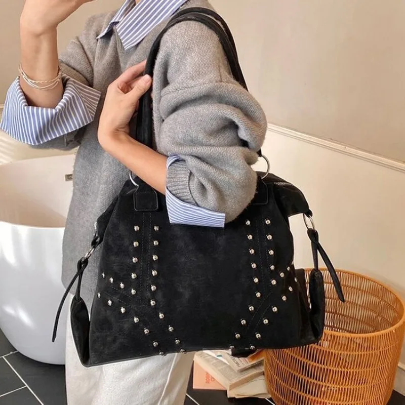 

Elegant Practical Diaper Bag One Shoulder Parenting Daily Work Exquisite Portable Trendy Simple Sophisticated Chic Organized
