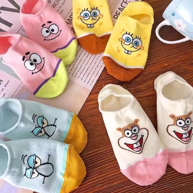 Unisex Atmungsaktive Baumwollsocken Lustige Gelbe Quadratische Schwammförmige Socken mit Cartoon-Anime-Charakteren Niedliche Unsichtbare Knöchelsocken – Detail 1