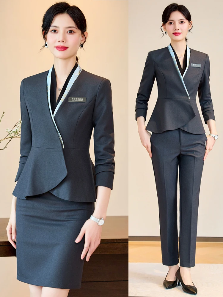 

Элегантный профессиональный женский костюм для косметологов, сотрудников ювелирных магазинов, администраторов на ресепшн отелей, осенне-зимняя рабочая одежда