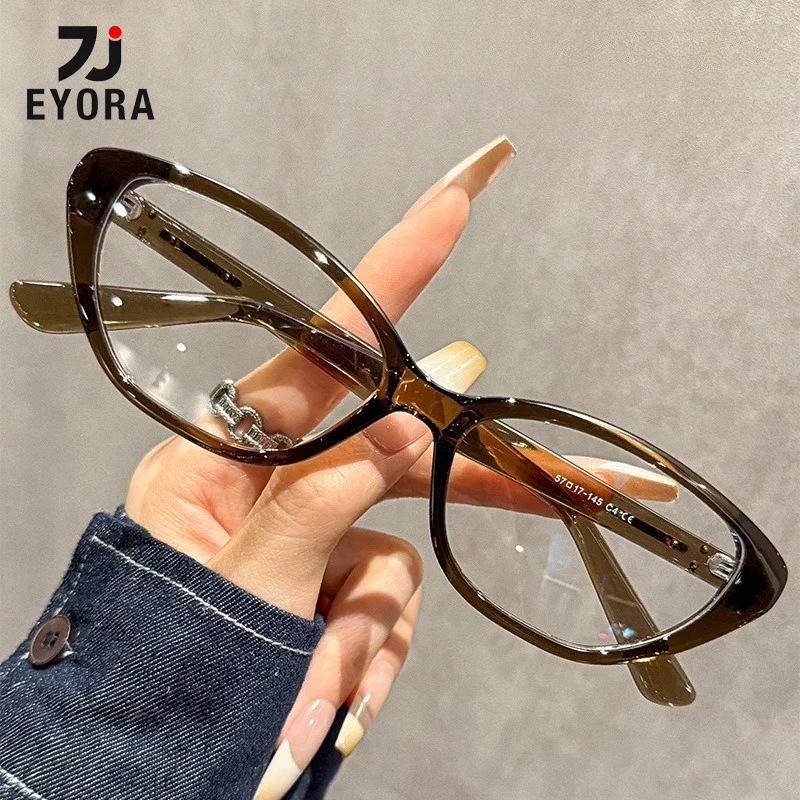Image of EYORA Stilvolle, exquisite Cat-Eye-Lesebrille für Damen, Anti-Blaulicht-Photochrome-Brille, optische Gläser mit Sehstärke