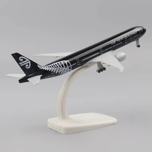 Modelo de avión de 20 cm New Zealand Boeing 777 Aeronave de escala metálica de metal con réplica de tren de aterrizaje Regalo recolectado por Aviation 8 Mejor modelo de avión de ventas Air New Zealand - №3