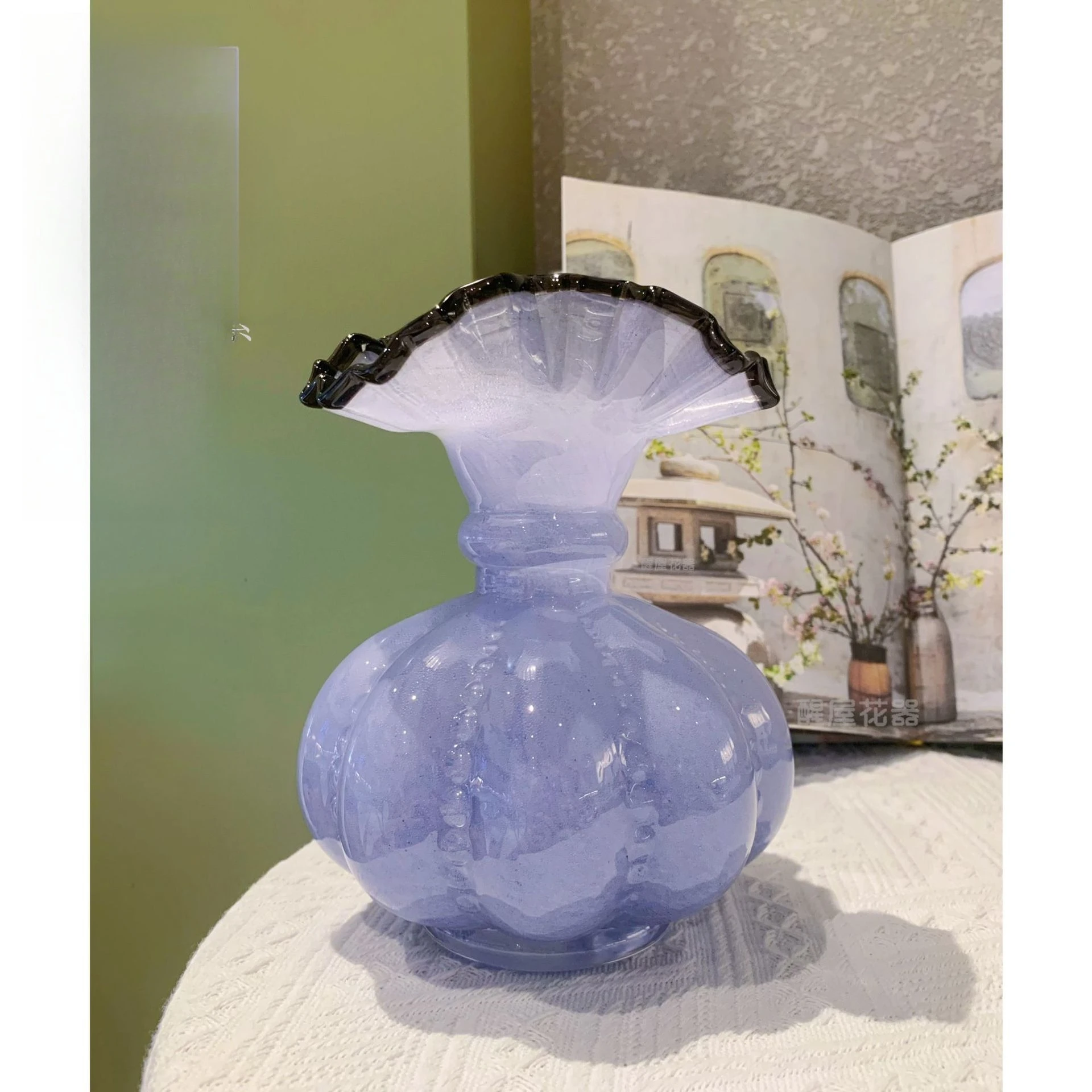 Medieval Fenton style handmade glass purple vase, French retro style flower arrangement, pumpkin bottle light luxury home orna