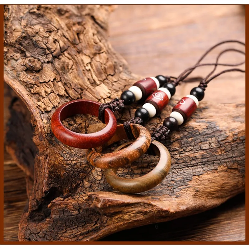 

Buddhist Beads Sandalwood Mobile Phone Short Lanyard Ring Pendant Lanyard Keychain Anti Loss Webbing Suitable for Couples Gift
