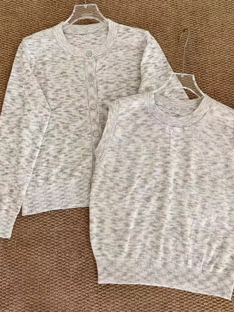 High-End Knitted Cardigan And Vest Set for Women in Autumn Winter Fashion Subtle Shiny Gradient  European Style