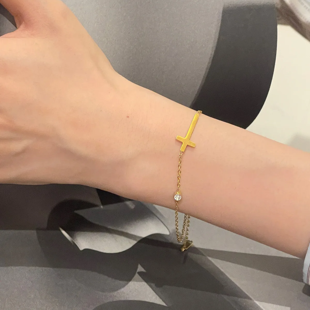 Simple Single Chain Bracelet for Women Fancy Cross Charm with Shiny CZ Fashion Versatile Female Hand Jewelry Wholesale image 3