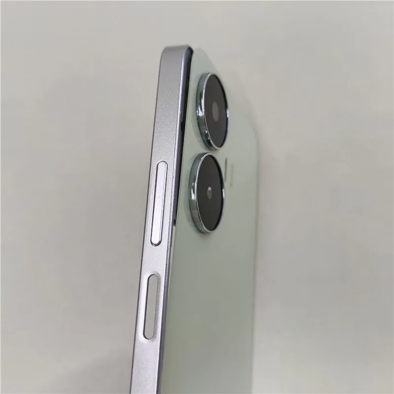 Kompletny zestaw obudowy do telefonu Realme C55: tylna obudowa + środkowa ramka + boczne przyciski + szkło obiektywu aparatu. — zdjęcie produktu 3