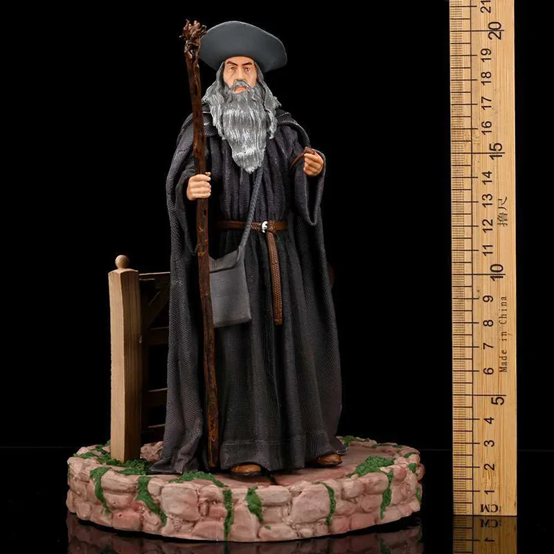 21cm Gandalf Action Figure The Lord of The Rings Gandalf Figure Mithrandir Statue Pvc Model Desktop Ornament Toys Birthday Gift