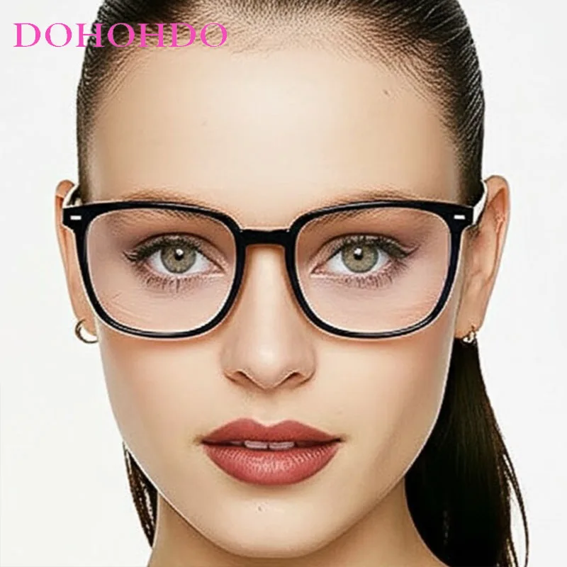 

Retro Classic Rivets Decorate Design Square Frame Women Sunglasses Luxury Brand Men Sunglass Drive Fishing Eyewear UV400 Lentes