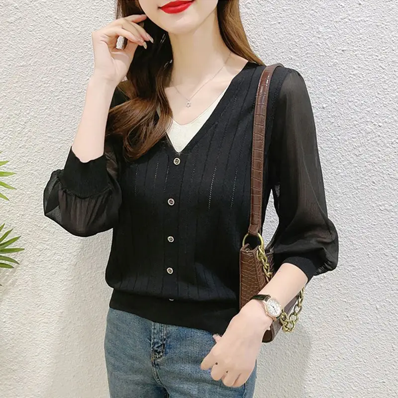 Female Clothing 7/4 Sleeve Spring Autumn New Tops for Women's V-Neck Loose Thin Ice Silk Knitted Button Patchwork Pullover