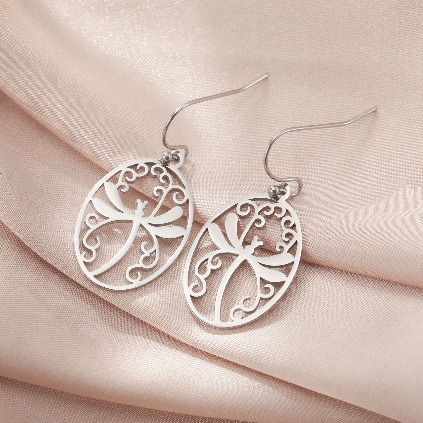 

Sipuris Dragonfly Dangle Earrings For Women Stainless Steel Elliptic Geometry Irregular Animal Earring Jewelry Weddings Gifts