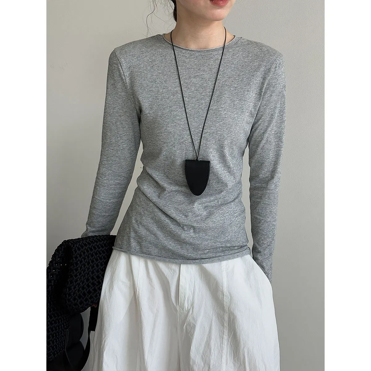 UMI MAO الكورية نمط تنوعا توالت هيم الجولة الرقبة تي شيرت قاعدة قميص للنساء الخريف جديد كم طويل سليم صالح