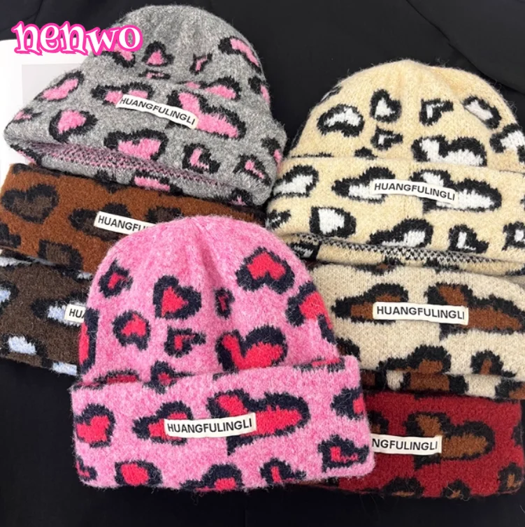 

Осень-зима, пушистая, мягкая, милая, крутая, в стиле ретро, с леопардовым принтом, женская шапка с напуском, с большой головой, теплая, уютная, шикарная, модная индивидуальность