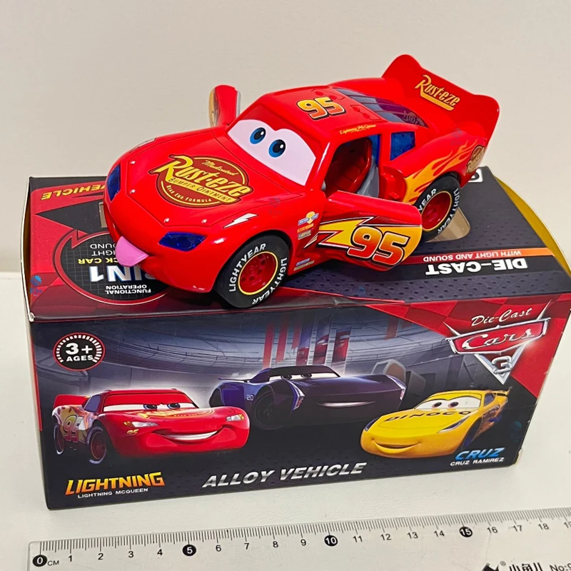 Disney Toy Story 3-modelauto Lightning Mcqueen Metaal gegoten met verlichting Traagheidstrekwiel Spit je tong uit Auto's Speelgoed