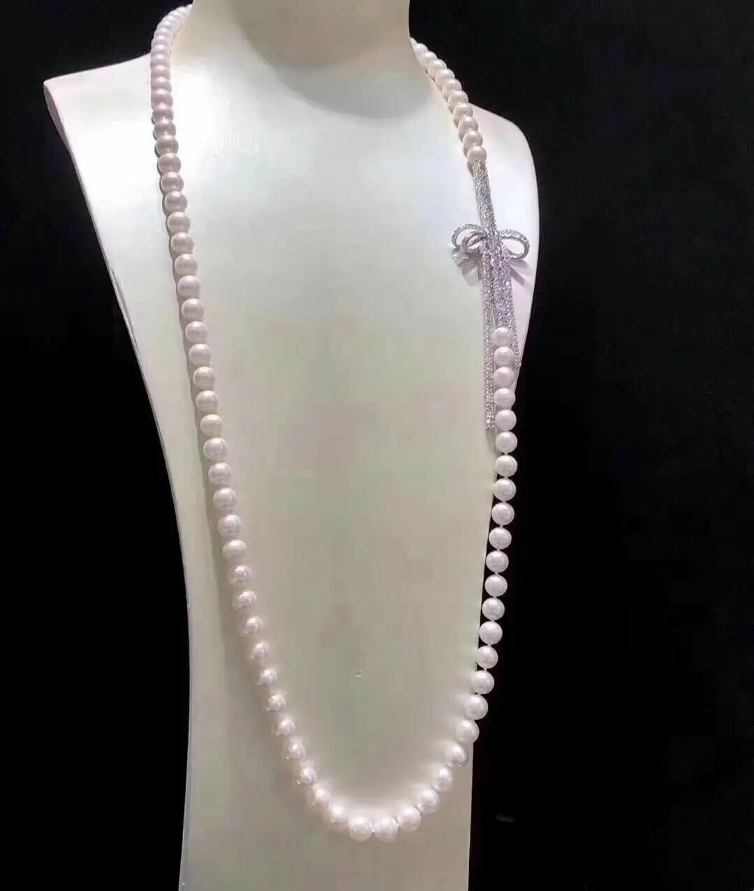 Classic 9-10mm South Sea Round White Pearl Necklace 30inch