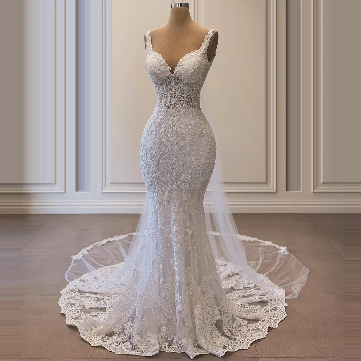 2026 New Ivory White Wedding Dress Lace Arabian Dubai Bridal Dress Spaghetti Strap Engagement Wedding Dress Customized