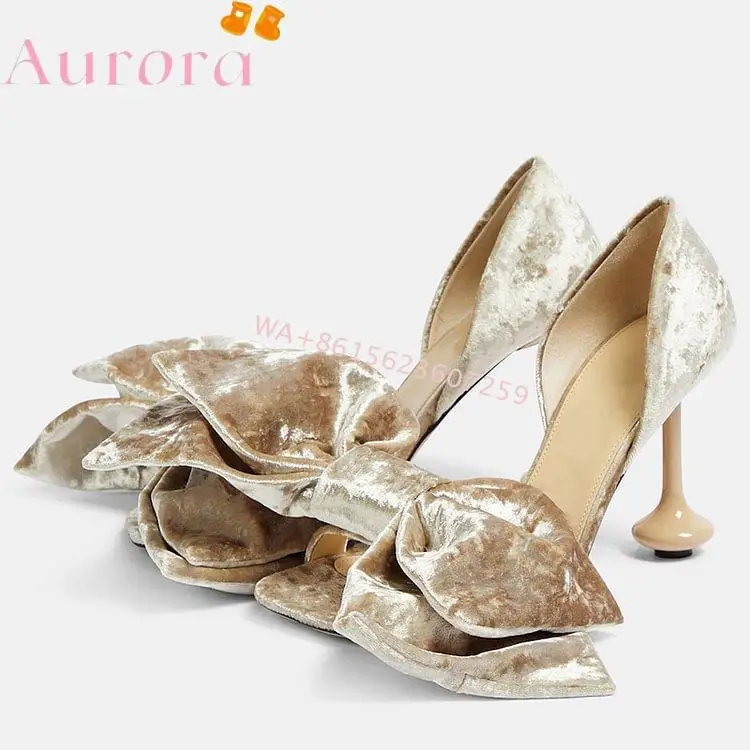 2023 New Women's Beige Black Toy Bow Detail Velvet High Heels Cover Heel Party Shoes Luxury Open Toe Square Toe Sandals